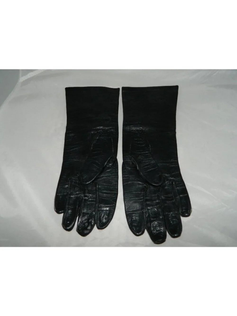VTG NOS Le Gant Trefousse French Black Leather Tailored Gloves Silk Lined Size 6